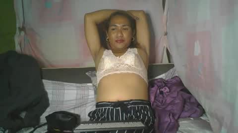 Snapshot of transhottie28 chatting on 2, 3, 2025 transhottie28 online show from 2, 3, 2025