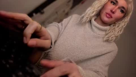 ALMIGHTY GODDESS VALENTINA online show from 17, 11, 2025