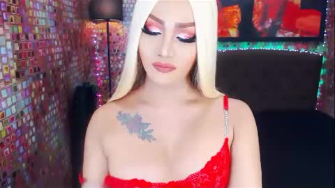 Snapshot of transplayfullolivia chatting on 12, 2, 2025 KYLIE BELLA  TS online show from 12, 2, 2025