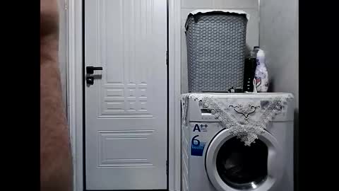 Snapshot of trapper727272 chatting on 21, 1, 2025 Big Head Cock online show from 21, 1, 2025