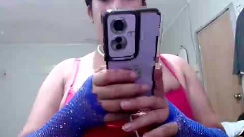 Snapshot of travelergirl chatting on 31, 5, 2026 travelergirl online show from 31, 5, 2026