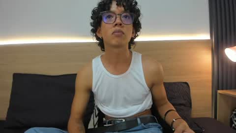 Snapshot of travis_black_ chatting on 2, 7, 2026 travis_black_ online show from 2, 7, 2026
