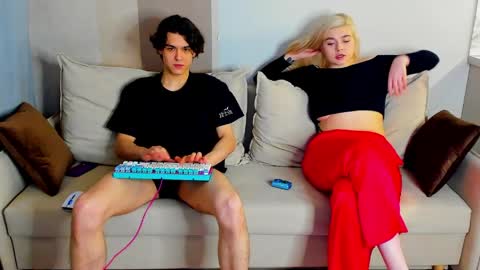 travisrivas online show from 5, 4, 2026