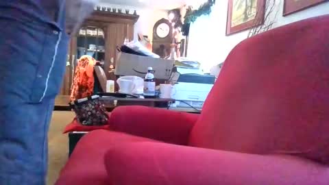 Snapshot of trebgeis1 chatting on 17, 12, 2025 trebgeis1 online show from 17, 12, 2025