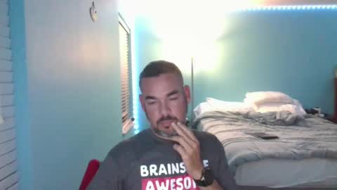 Snapshot of trebor_sins chatting on 5, 1, 2025 trebor_sins online show from 5, 1, 2025