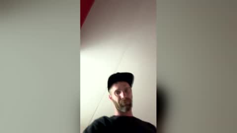 Snapshot of treeburner1 chatting on 29, 4, 2026 TreeBurner1 online show from 29, 4, 2026