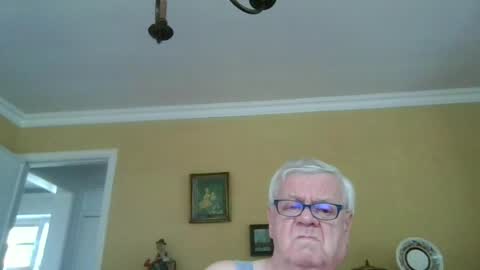 Snapshot of trekbeestje1 chatting on 23, 6, 2026 trekbeestje online show from 23, 6, 2026