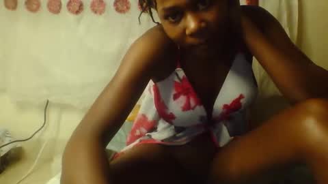 Snapshot of tresyamber chatting on 15, 5, 2026 tresyamber online show from 15, 5, 2026