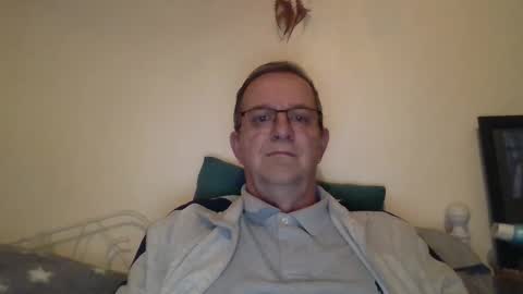 Fe-fi-fo-fum online show from 5, 10, 2025