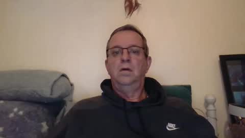 Fe-fi-fo-fum online show from 11, 10, 2025