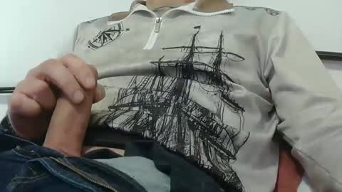 trevido4u online show from 15, 2, 2025