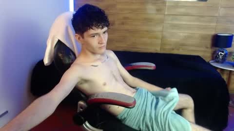 Snapshot of trevor_mob chatting on 24, 4, 2026 trevor_mob online show from 24, 4, 2026