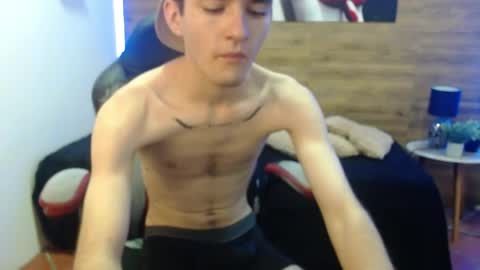 Snapshot of trevor_mob chatting on 7, 5, 2026 trevor_mob online show from 7, 5, 2026