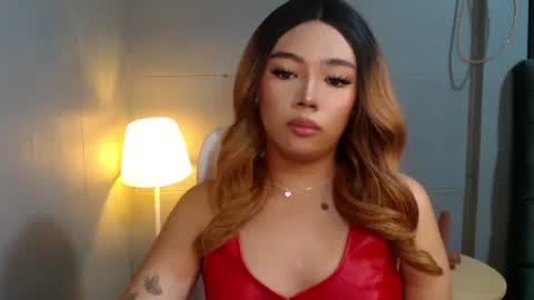 trexie_fucks15 online show from 23, 11, 2025