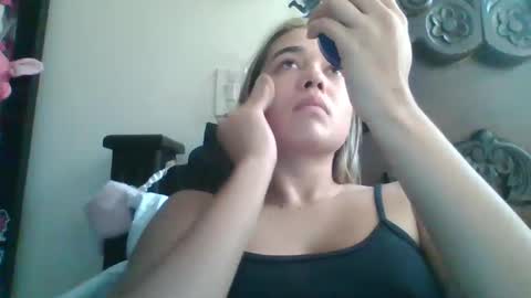 triana_bell online show from 10, 1, 2025