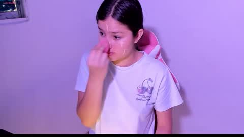 Snapshot of trianna_sweet chatting on 12, 3, 2026 trianna_sweet online show from 12, 3, 2026