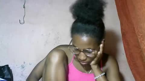 tricia9794 online show from 16, 3, 2026