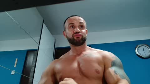 Snapshot of tridentmuscles chatting on 27, 12, 2024 tridentmuscles online show from 27, 12, 2024