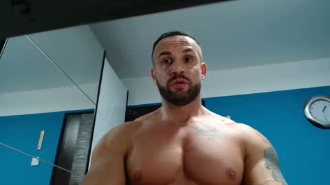 Snapshot of tridentmuscles chatting on 1, 1, 2025 tridentmuscles online show from 1, 1, 2025