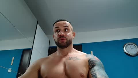 Snapshot of tridentmuscles chatting on 10, 2, 2025 tridentmuscles online show from 10, 2, 2025