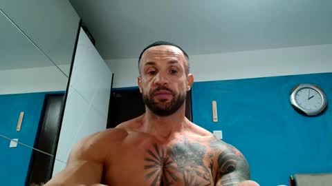 Snapshot of tridentmuscles chatting on 29, 9, 2025 tridentmuscles online show from 29, 9, 2025