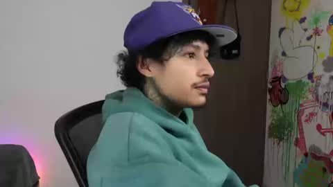 Snapshot of trieone chatting on 18, 3, 2026 - trieone online show from 18, 3, 2026