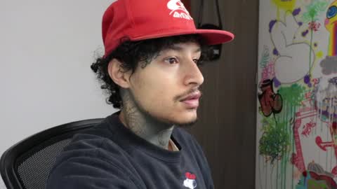 Snapshot of trieone chatting on 28, 3, 2026 - trieone online show from 28, 3, 2026