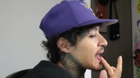 Snapshot of trieone chatting on 30, 3, 2026 - trieone online show from 30, 3, 2026