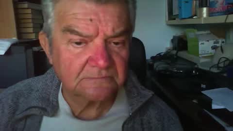 Snapshot of triggerfinger1 chatting on 12, 1, 2026 Steve online show from 12, 1, 2026