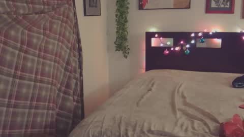 Trina Tushy Deluxe online show from 30, 11, 2025