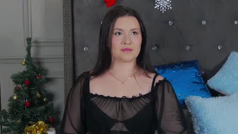 Snapshot of trisha_winslet chatting on 26, 12, 2024 trisha_winslet online show from 26, 12, 2024