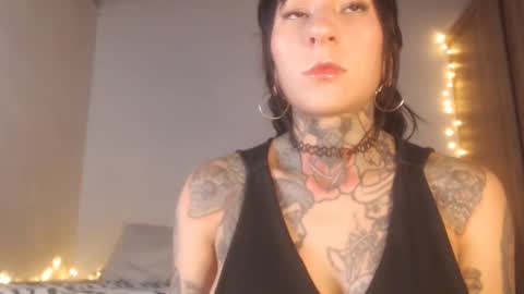 Snapshot of tristan_fantasycam22 chatting on 2, 3, 2025 Tristan And Samara online show from 2, 3, 2025