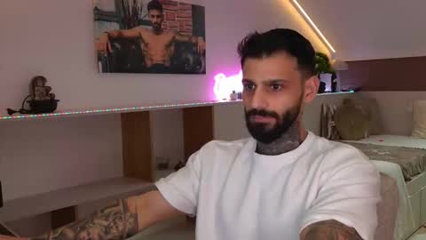 Trystan Grey online show from 15, 2, 2026