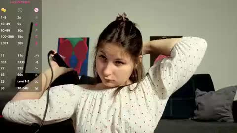 Snapshot of trixibell chatting on 10, 6, 2026 trixibell online show from 10, 6, 2026