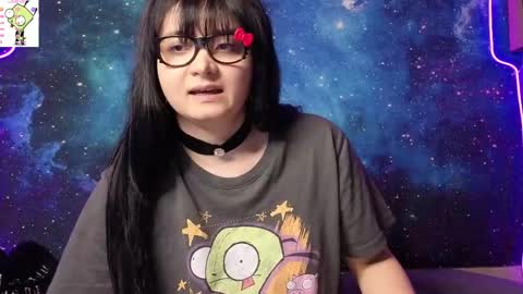 trixiedoescamcam online show from 21, 4, 2026