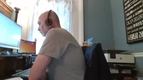 Snapshot of trodgers136 chatting on 26, 2, 2025 TRodgers online show from 26, 2, 2025
