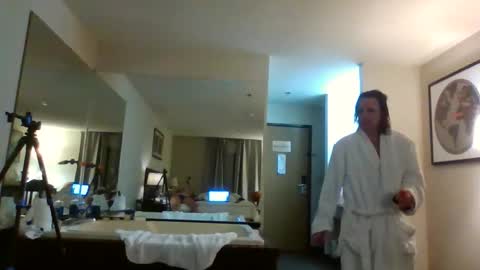 trojanswingers online show from 24, 2, 2026