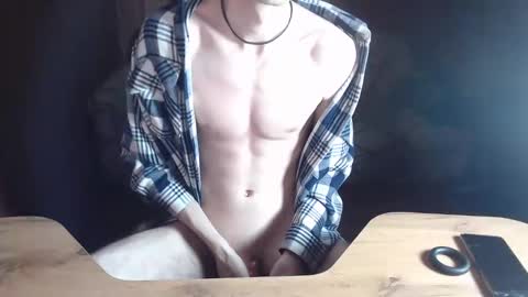 Snapshot of trone41 chatting on 21, 1, 2025 I POST MY FUCKING VIDEOS AND PICS online show from 21, 1, 2025