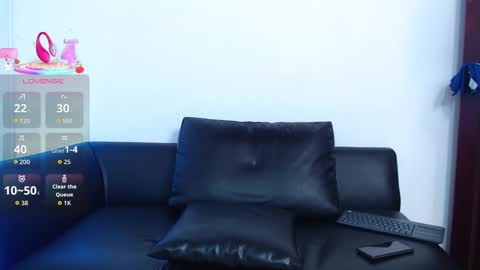 Snapshot of troy_lee1 chatting on 12, 10, 2025 online show from 12, 10, 2025