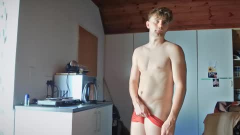 troy_w online show from 18, 11, 2025