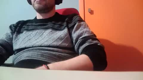 Snapshot of truble1 chatting on 10, 2, 2026 eros online show from 10, 2, 2026