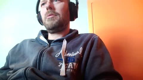 Snapshot of truble1 chatting on 18, 2, 2026 eros online show from 18, 2, 2026