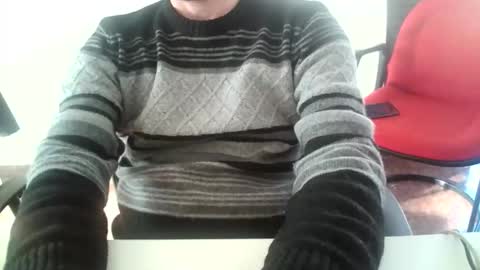 Snapshot of truble_again chatting on 27, 4, 2026 truble_again online show from 27, 4, 2026