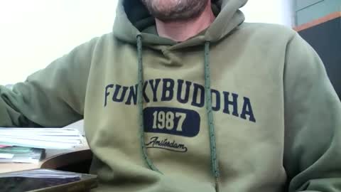 Snapshot of truble_again chatting on 8, 5, 2026 truble_again online show from 8, 5, 2026