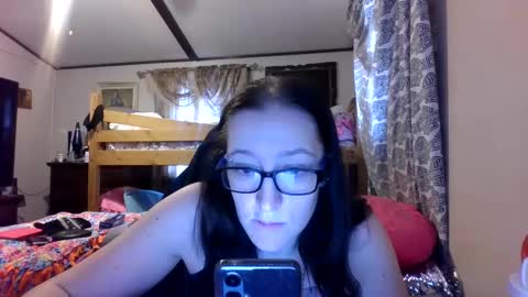 Snapshot of truckerswifetobe chatting on 17, 12, 2024 TruckersWifeToBe online show from 17, 12, 2024