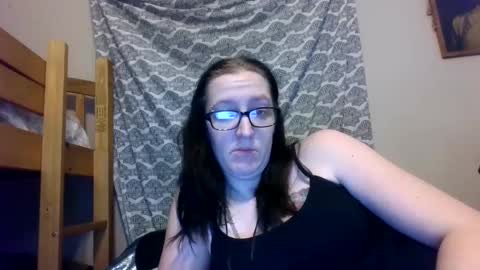 Snapshot of truckerswifetobe chatting on 17, 12, 2024 TruckersWifeToBe online show from 17, 12, 2024