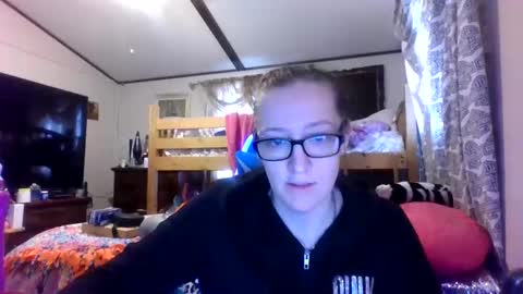 Snapshot of truckerswifetobe chatting on 18, 12, 2024 TruckersWifeToBe online show from 18, 12, 2024