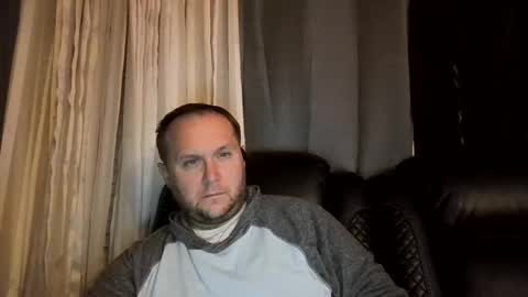 Snapshot of truthiness2019 chatting on 29, 10, 2025 truthiness2019 online show from 29, 10, 2025