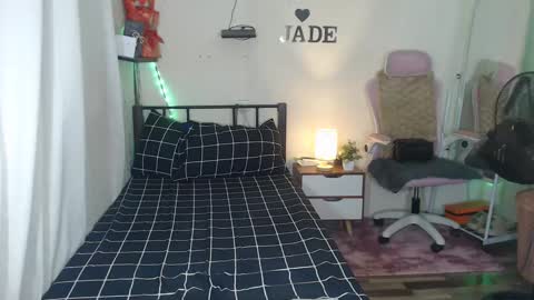 Jade online show from 3, 2, 2025