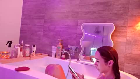 Snapshot of ts_rose25 chatting on 27, 10, 2025 TS Rose25 online show from 27, 10, 2025